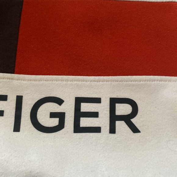 Vintage Hilfiger with logo boxy sweatshirt top, Y2K white - Picture 9 of 13